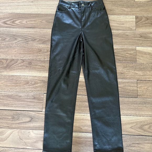 NWT | Dynamite Gisele Faux Leather Pants | Size 2 - Picture 4 of 7